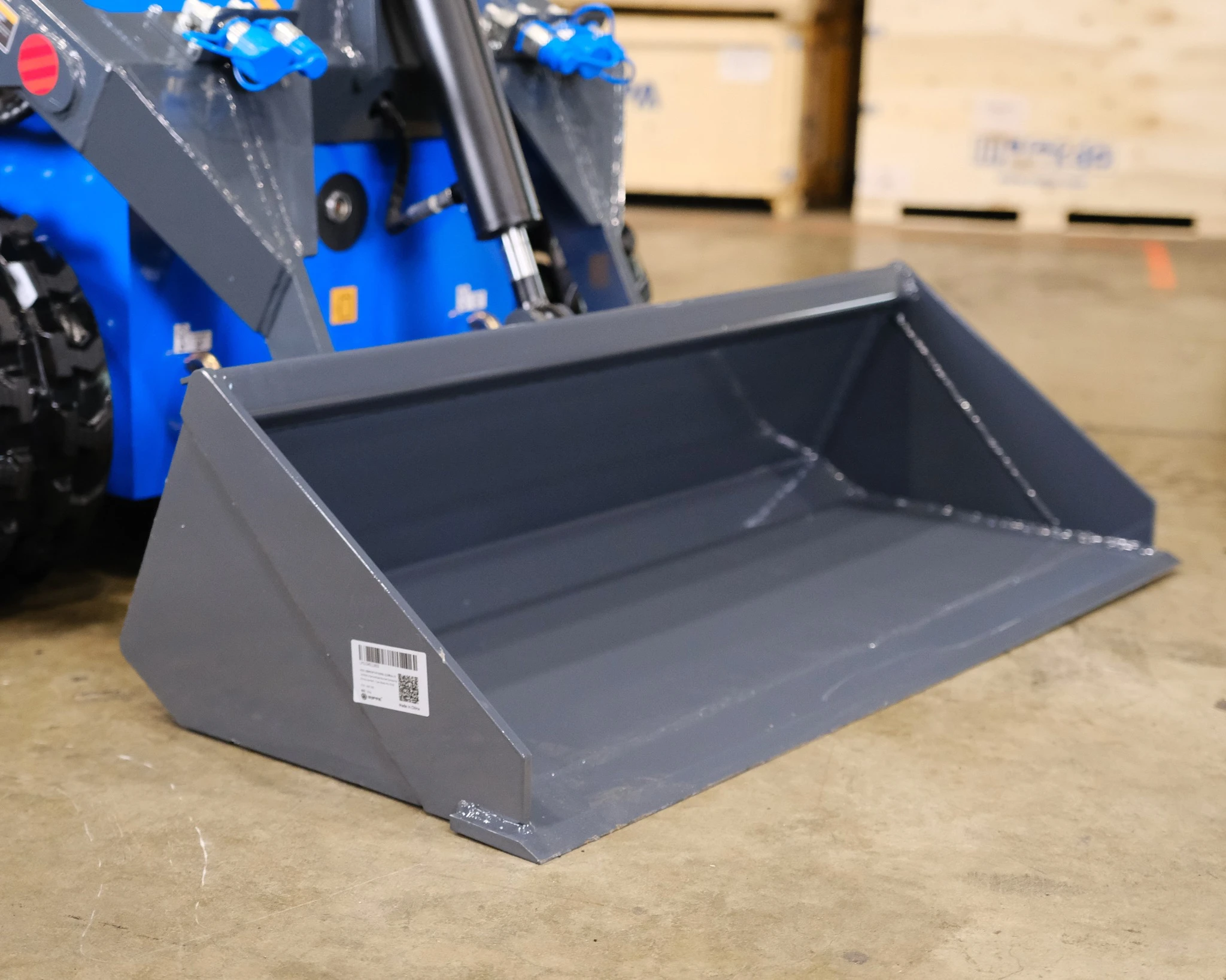 RS04 Skid Steer Loader – Briggs & Stratton Gas, Tracked - Image 7